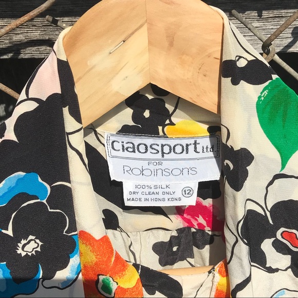 ⛔️SOLD⛔️Vintage Floral Bow-Neck Silk Blouse - Picture 2 of 7